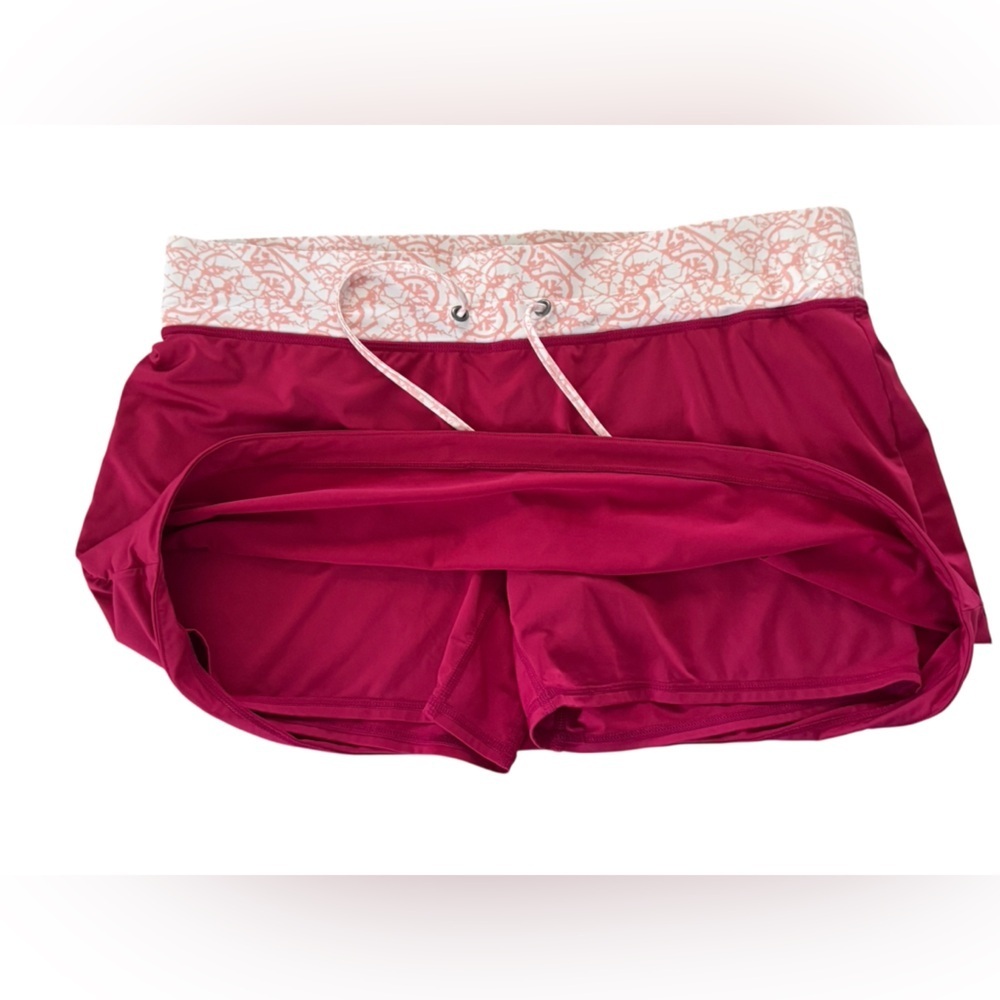 🔥Lucy Vibrant Pink Skirt with Patterned Detail Size Large - Picture 2 of 4